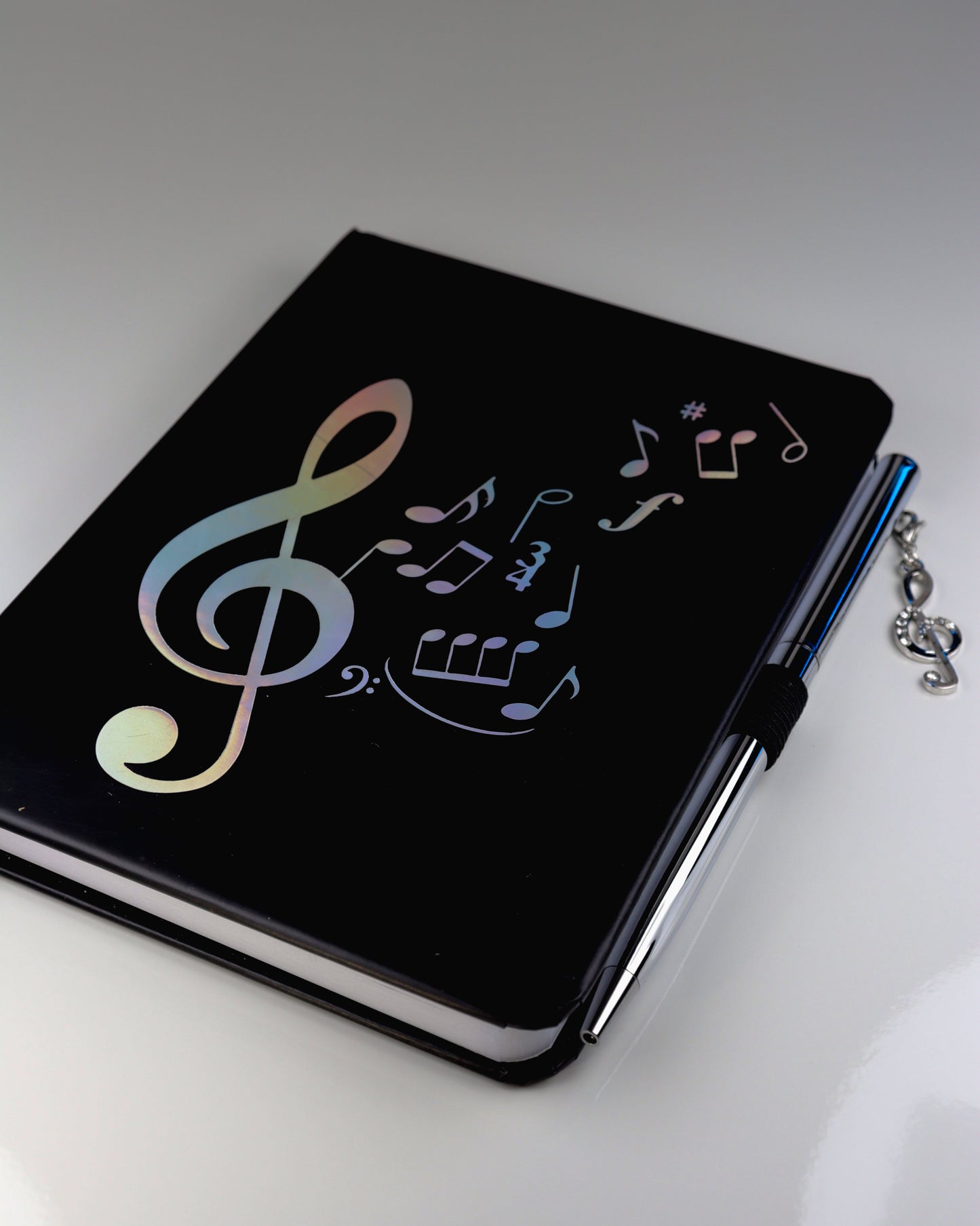 Caderno Musical com Caneta – Edição Branco ou Preto